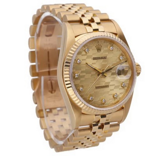 55 - A distinguished Rolex Datejust automatic wristwatch, reference 16018,
manufactured in 1986. This cla... 