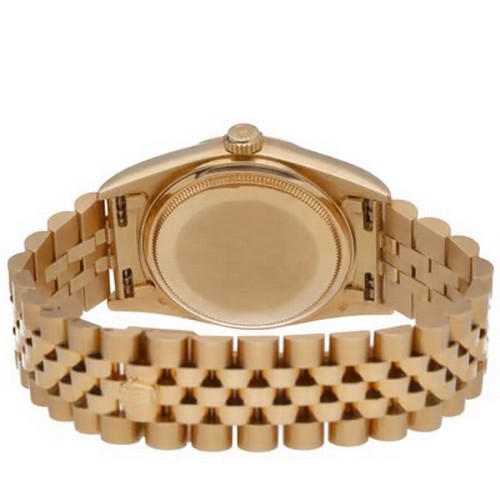 55 - A distinguished Rolex Datejust automatic wristwatch, reference 16018,
manufactured in 1986. This cla... 