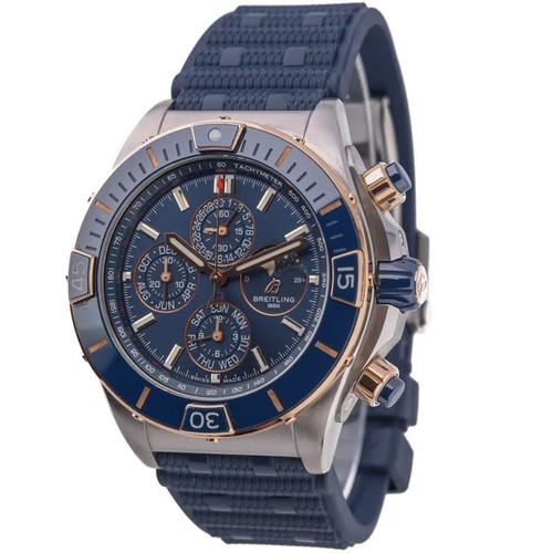 70 - A substantial and sophisticated Breitling Chronomat 44 chronograph wristwatch, reference U19320,
man... 