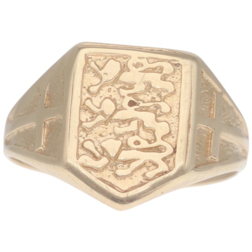 9ct Yellow Gold Three Lions Signet Ring Weight 2.9 Grams Finger Size Q
