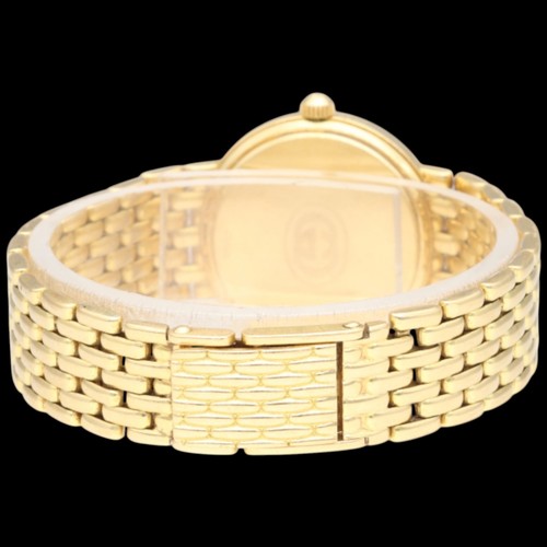 21 - Gucci Ref. 701 L – Solid 18ct Yellow Gold (42.85g)

Movement/Materials: Swiss Quartz / Substantial S... 