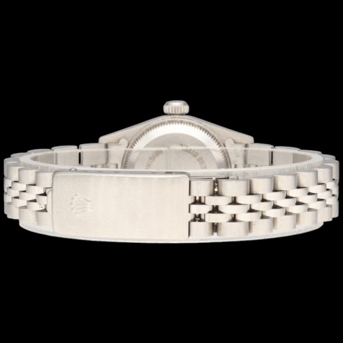53 - Rolex Lady Oyster Perpetual 26 – Ref. 67194 – 1989 Full Set
Movement: Rolex Calibre 2130 Automatic S... 