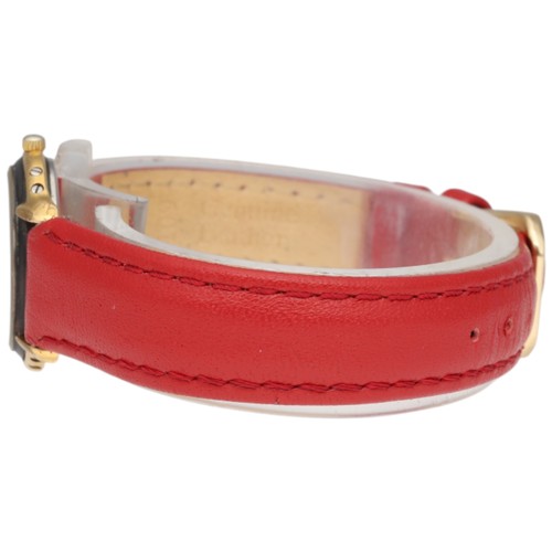 18 - A vintage ladies' Favre-Leuba Genève Ref. 0596-55P dress watch. The champagne sunburst dial features... 