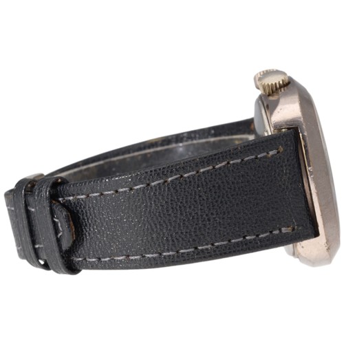 27 - Kenroy Alarmatic – Swiss Mechanical Alarm – c.1971
Movement: 17-Jewel Swiss Manual-Wind Alarm Moveme... 