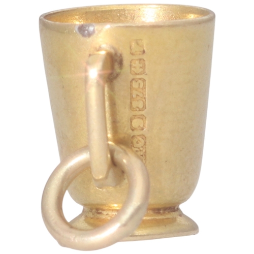 210 - 9ct Yellow Gold Teacup Charm 0.76 Grams