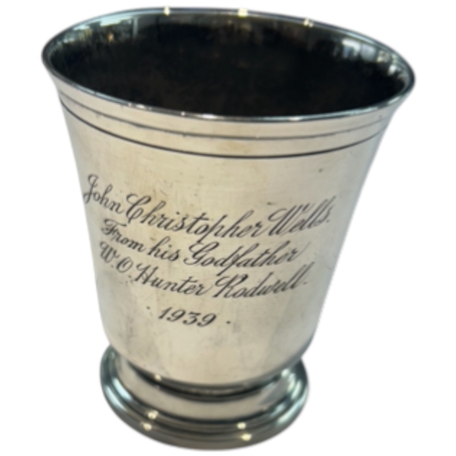 243 - A George VI sterling silver christening cup or small mug, hallmarked Birmingham, 1938, by A. L. Dave... 