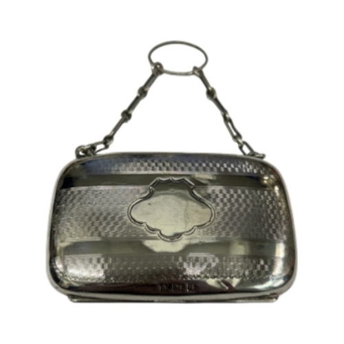249 - A fine WWI-period sterling silver lady's dance purse/card case, hallmarked Birmingham, 1915. The rec... 