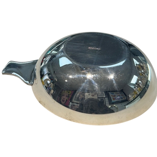 270 - An Edwardian sterling silver cream or bon-bon bowl of deep circular form, featuring a high-mirror fi... 