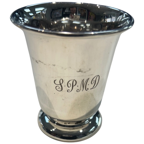276 - A mid-century Elizabeth II sterling silver cup, hallmarked Birmingham, 1966. Of polished circular fo... 