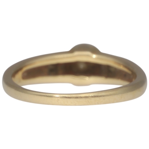 63 - 18ct Yellow Gold Brilliant And Baguette Cut Diamond Solitaire Ring Weight 3.48 Grams Finger Size L  ... 