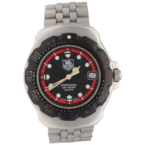 1 - TAG Heuer Formula 1 Professional 200m - Ref. WA1214

Movement/Materials: Swiss Quartz (ETA 955.412);... 