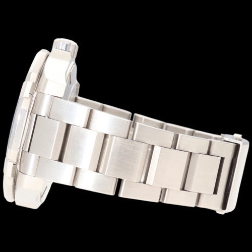 22 - TAG Heuer Aquaracer 300m Ceramic Bezel – WAY201B

Movement/Materials: Calibre 5 Automatic / Brushed ... 