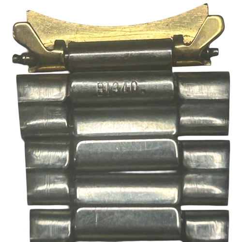 25 - Seiko SQ (Superior Quartz) 8C23-6000 Gold-Tone Dress Watch, c.1980s.

Movement/Materials: Seiko Cali... 