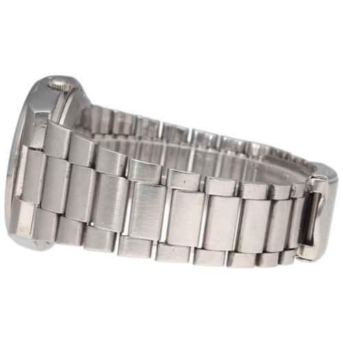 29 - Seiko 5 stainless steel automatic wristwatch, reference 7S26-3130, 
fitted with the calibre 7S26A 21... 