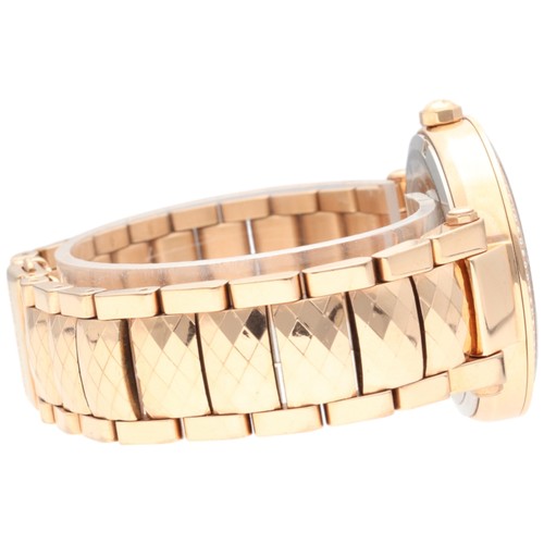 53 - Michael Kors MK6426 Parker

A ladies' Michael Kors Parker wristwatch, reference MK6426, featuring a ... 