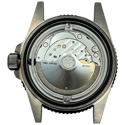 13 - Baltic Aquascaphe Titanium: A like-new Baltic Aquascaphe Titanium wristwatch, featuring a 41mm titan... 