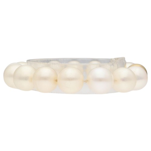 2 - 18ct Yellow Gold Clasped Cultured Freshwater Pearl Bracelet Weight 31 Grams (Gross)