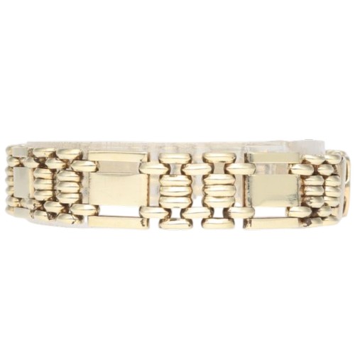 3 - 9ct gold gate link bracelet with bar accents

Material: 9ct Yellow Gold
Style: Gate Link / Bar Accen... 