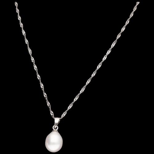 46 - Sterling Silver & Teardrop Pearl Pendant Necklace 18