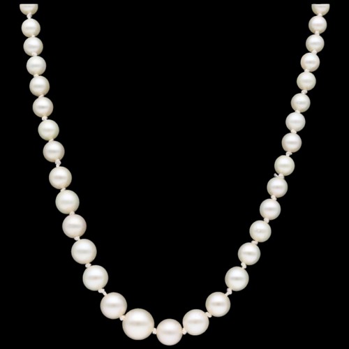 53 - White Metal Stamped And Tested 9ct Clasped Pearl Necklace Weight 12.9 Grams Length 20 Inch