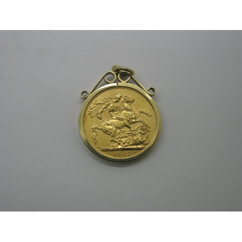 179 - George V Sovereign, 1912, loose set within pendant mount (9.7g).