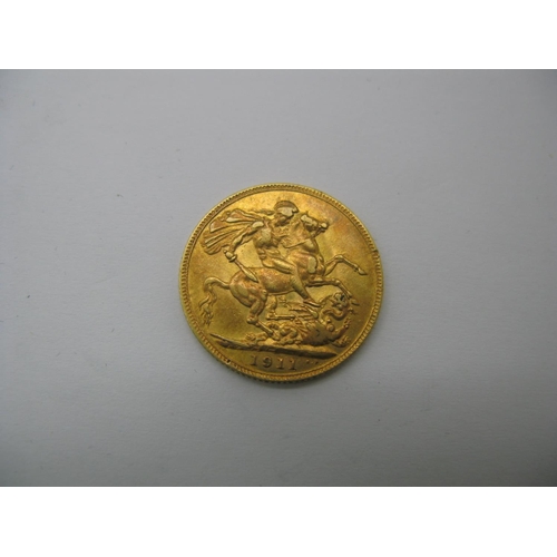 183 - George V Full Gold Sovereign, 1911, (8.0g)