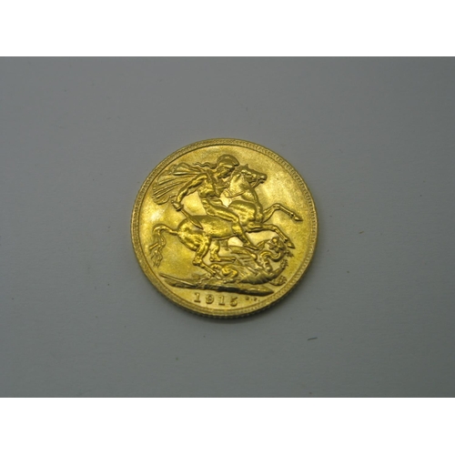 186 - George V Full Gold Sovereign, 1915 (8.0g)