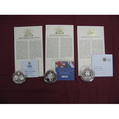 637 - Three United Kingdom Silver Five Pounds Coins, comprising of 2009 Henry VIII £5 coin, 2004 Entente C... 