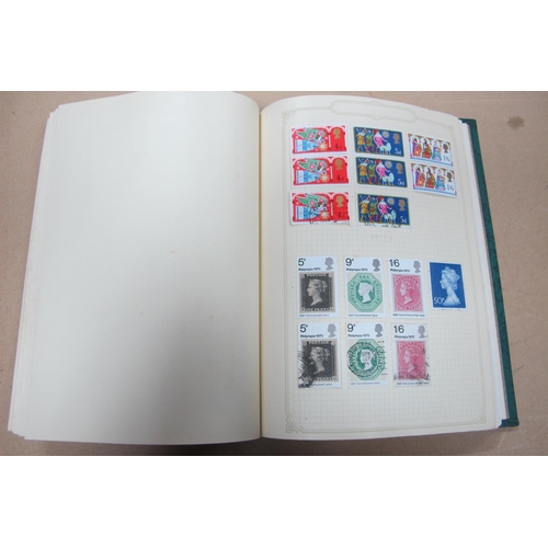 202 - A Album of Mint and Used GB Stamps, from George V Photo Set to 1986, good condition throughout and i... 