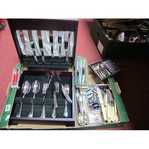 1125 - A James Ryalls Canteen of Cutlery, tablespoons, fish-knife, forks, etc:- One Box.