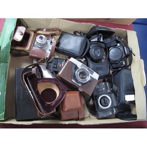 737 - Minolta 3000i, Sony Cyber Shot, Samsung AF zoom 1050, Photax flash, Zenit camera body, Cobra flash, ... 