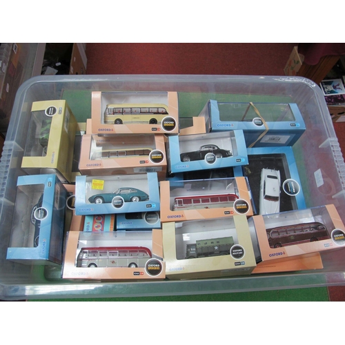 259 - Twenty One Items of Cased 1/76 and 1/43 Vehicles, passenger cars, buses, military items, (all good t... 