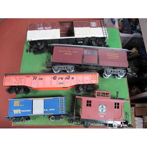 275 - Five 'G' Gauge Unboxed Items of Rolling Stock, a Santa Fe Carboose and 