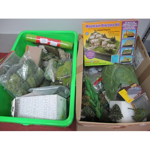 289 - Two Boxes of 'OO' Gauge/4mm etc, trackside scenery, foliage etc, plus a 