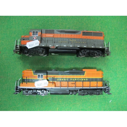 317 - Two 'HO' Gauge U.S.A. Outline Unboxed Bo-Bo Diesel Locomotives, Great Northern Livery - Bachmann EMD... 