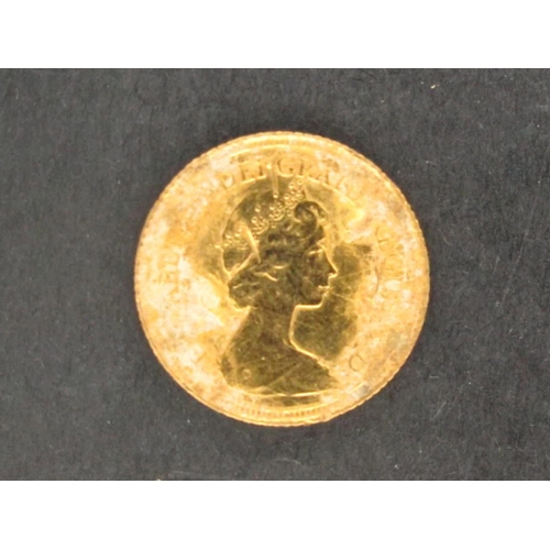53 - A 1982 QEII Half Sovereign.