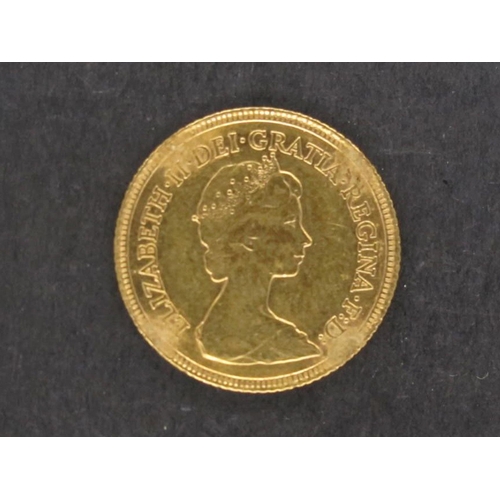 54 - A 1982 QEII Half Sovereign.