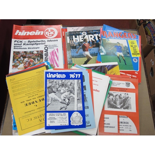 761 - Scottish & Irish Programmes, 1970's & 80's. 1982 Norrkopping v. Southampton, 1992 Kaiserslautern v. ... 