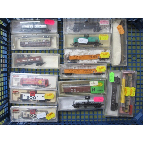 395 - Fifteen 'N' Gauge Cased U.S.A Outline Items of Rolling Stock, Tank Wagons, Gondola's, Caboose's etc,... 