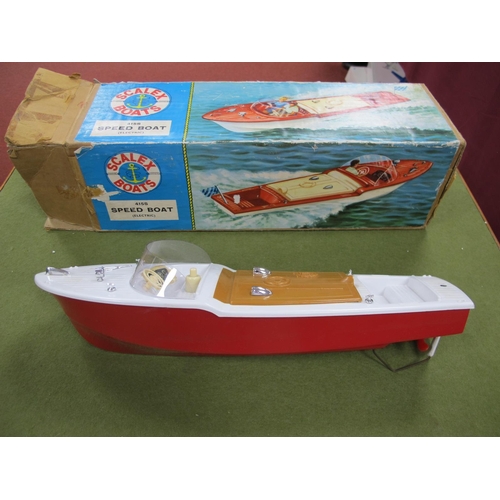 735 - A Scalex Boats Battery Operated Plastic Model L15S Speed Boat, 36cm long, instruction sheet, boxed.