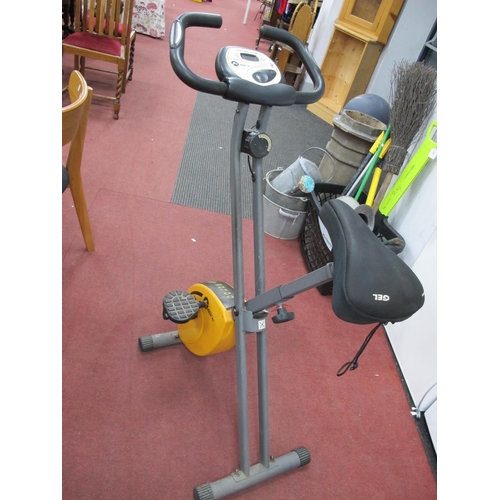 1147 - Gold's Gym Kompact Bike Exerciser.