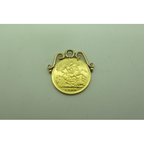 584 - 1904 Edward VII Gold Half Sovereign, in a soldered mount, total weight 4.8grams.