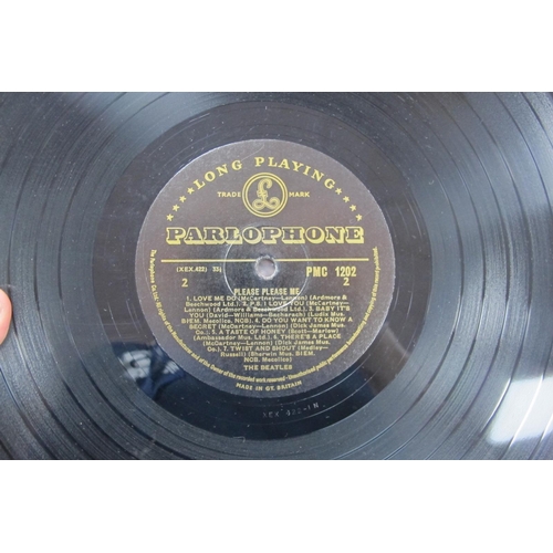 142 - The Beatles - Please Please Me, (Parlophone PMC1202, 1963). This is an original black and gold 1st p... 