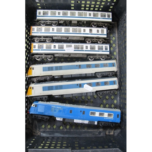 239 - Three Triang 'OO' Gauge/4mm Unboxed 'Pullman' Diesel Locomotives, one unpowered blue livery two grey... 