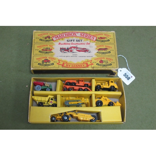 558 - A Matchbox Building Constructors Set Number G-3, comprising of eight pieces, Weatherill Hydraulic Ex... 