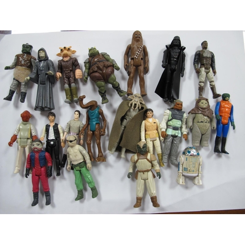 104 - Twenty Original Star Wars Trilogy Plastic Model Action Figures, including Walrus Man, Darth Vader, C... 