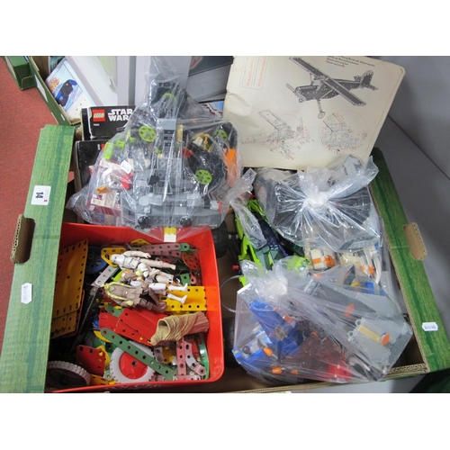 14 - A Quantity of Mostly Loose Lego Components and Similar, Star Wars Thematics noted including #4500 Re... 