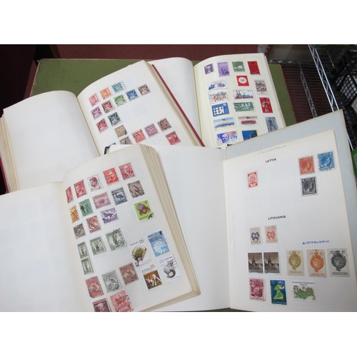 475 - A Collection of World Stamps, (including G.B and British Commonwealth), early to modern, housed in f... 