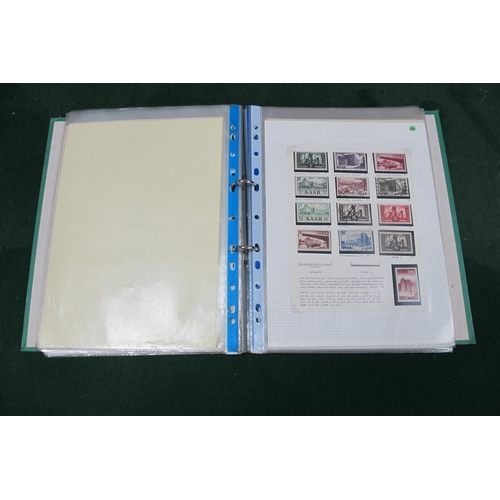 595 - A Well Presented Collection of Stamps From SAAR, incluidng some harder to find items.