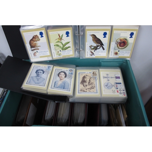 464a - A Collection of Stamped PHQ Cards, in seven binders and loose in envelopes, ranging from 1986 to ear... 